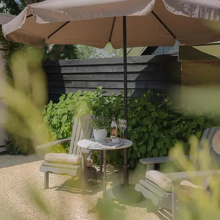 Bed & Breakfast Chez Lindy Country *